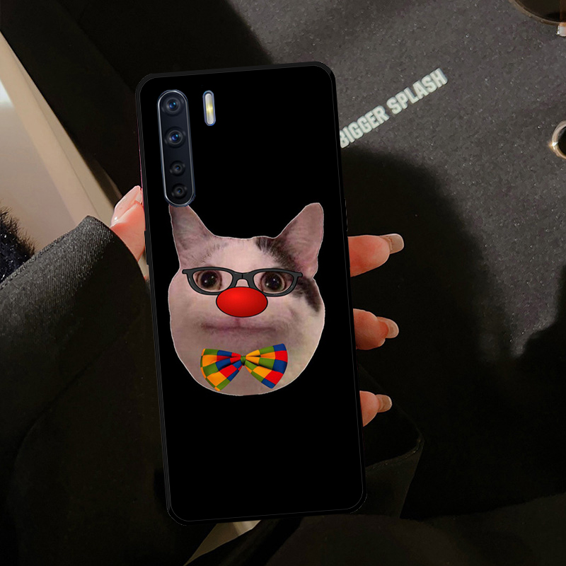 Beluga Cat Meme Face Smiling C - Oppo A78 评论和价格